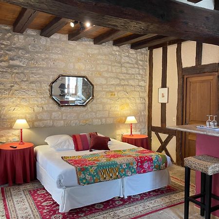 La Maison D'Alienor - Gites De Caractere A Chablis - 89 Экстерьер фото